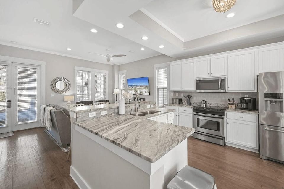 30A Emerald Waters by Avantstay Pool + Bikes + Bonfires Hotel in Rosemary Beach
