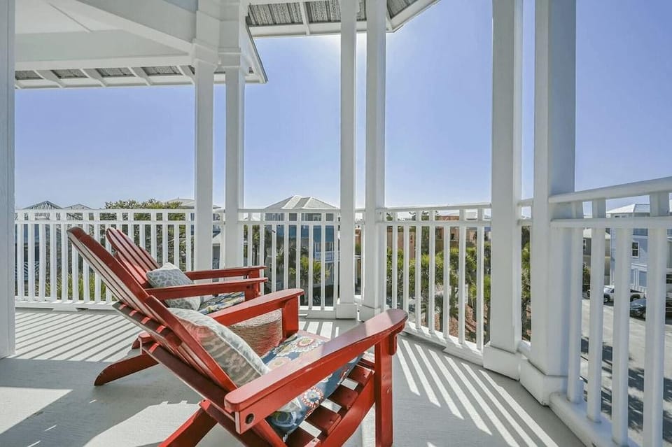 30A Emerald Waters by Avantstay Pool + Bikes + Bonfires Hotel in Rosemary Beach
