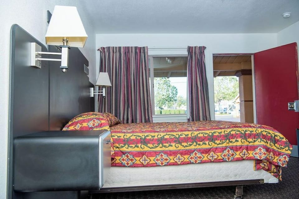Travelers Rest Motel Hotel in San Jose