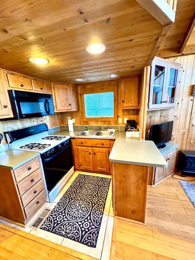 Avila Pismo RV Resort and Campground Hotel in Avila Beach