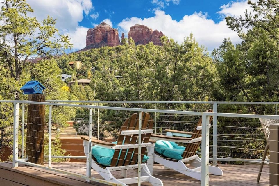 Cathedral View by Avantstay Pool Table + Hot Tub Hotel in Sedona