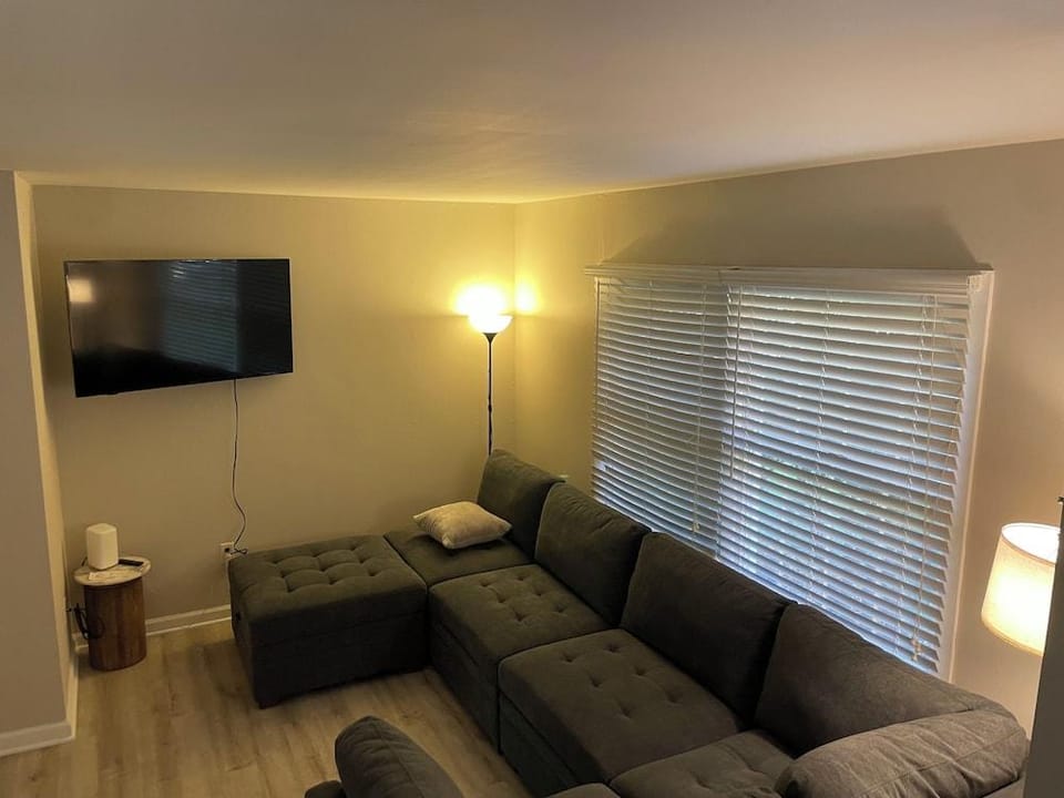 PSU Properties Hotel in Allegheny River