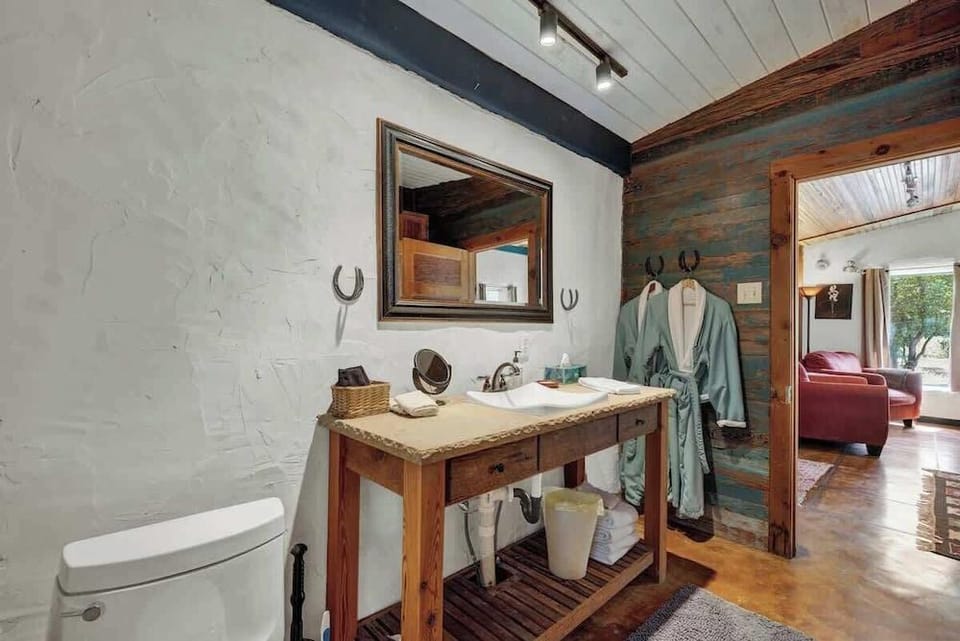 Sonora Casita Hot-tub Four Minutes to Marktplatz! Hotel in Fredericksburg