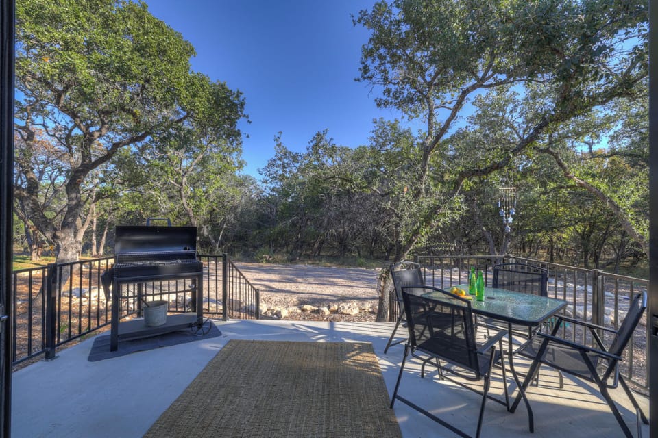 Serene Getaway Nestled in the Tx Hill Country! Hotel in Spring Branch