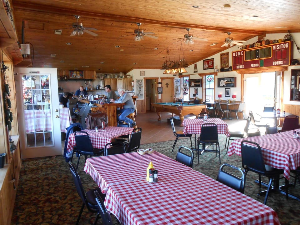 Bear Inn Retreat Hotel in Tennessee