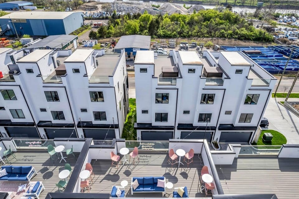 Taylor Swift Home Rooftop Hot Tub Movie Theater Hotel in East Nashville