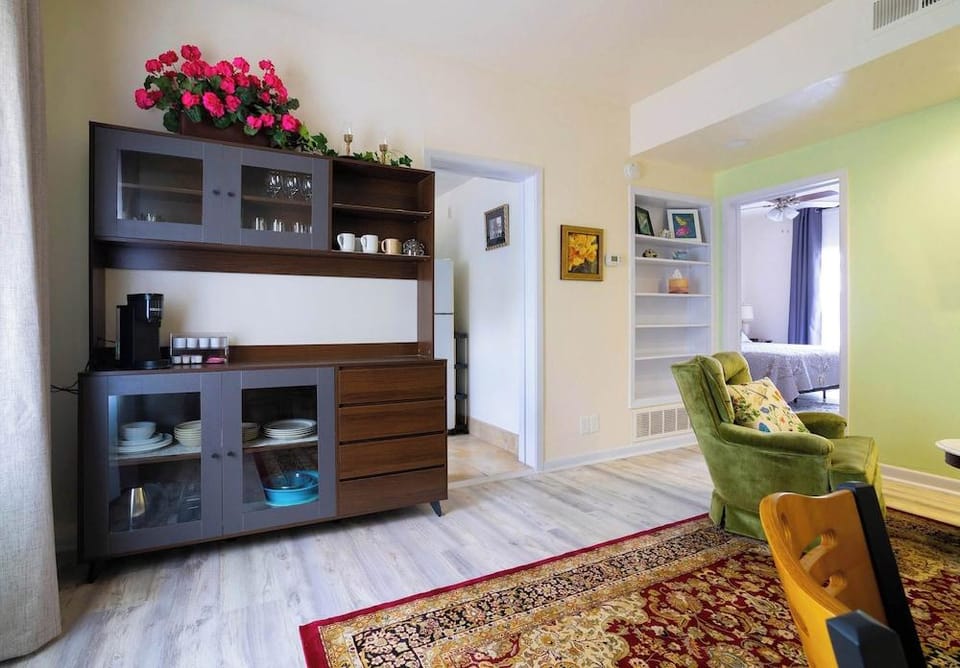 Mariposa Buckeye Retreat for 2 Hotel in Kerrville
