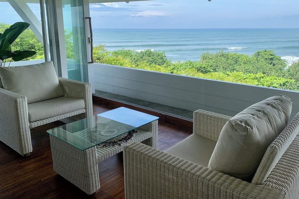 Angel Bay by Triang Villas - Nazaré Hotel in Kediri