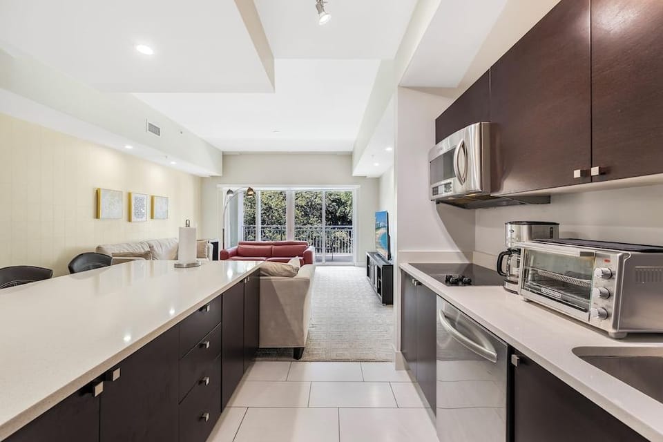 Exclusive Doral Stay W Luxury Amenities Hotel in Doral