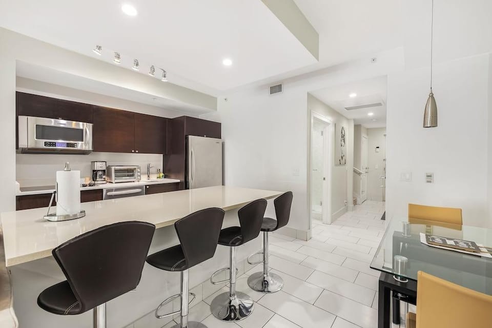 Exclusive Doral Stay W Luxury Amenities Hotel in Doral