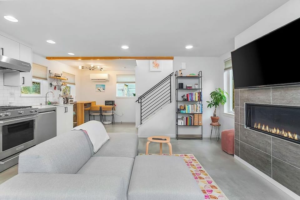 Ember & Glow Loft Retreat Hotel in Green Lake