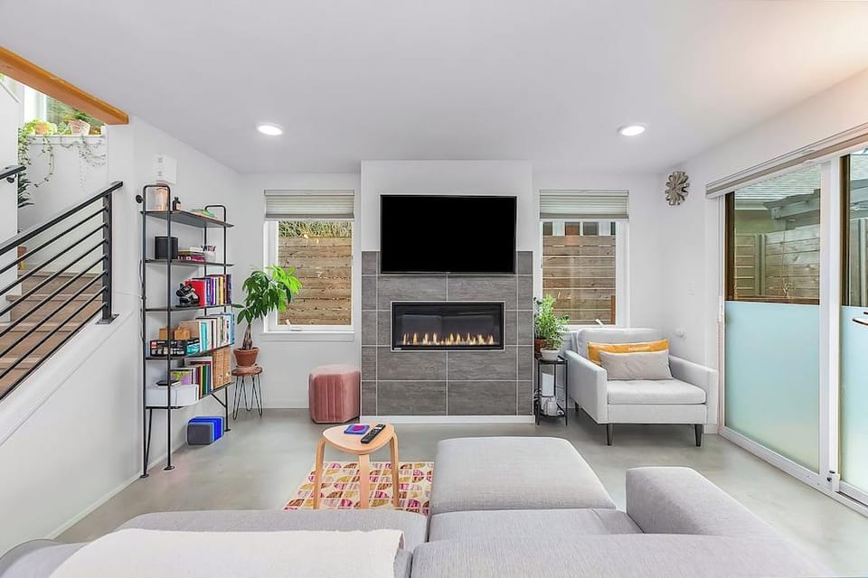 Ember & Glow Loft Retreat Hotel in Green Lake