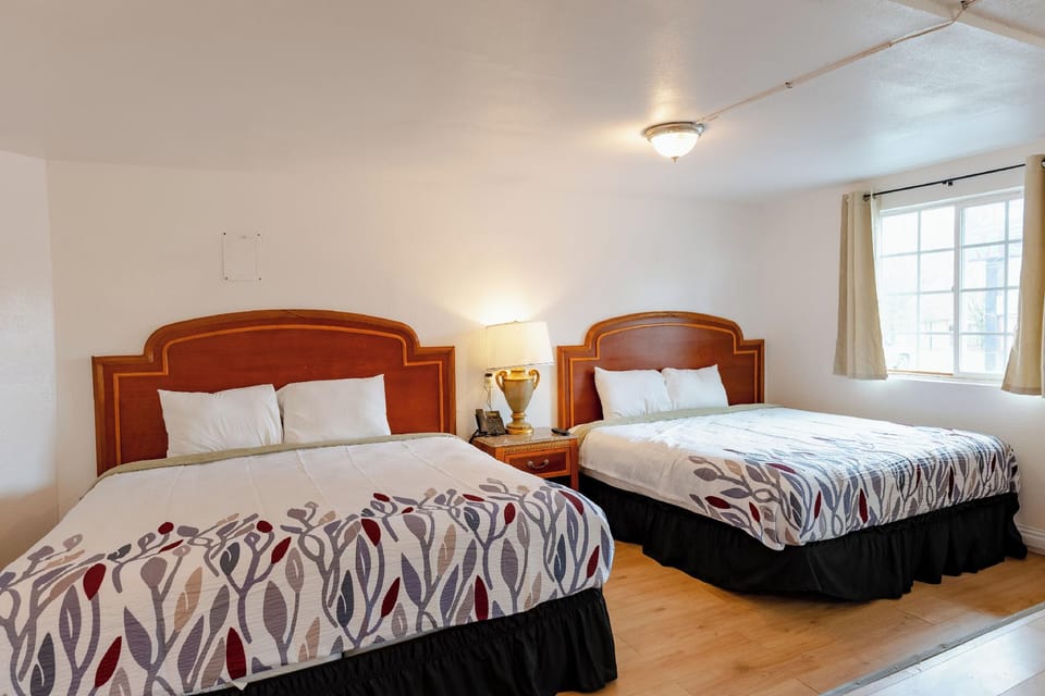 Horseshoe inn Hotel in Parkrose