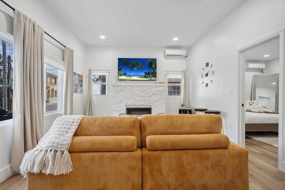 Casa Roselle 3 Bedrooms Hotel in Hollywood Beach