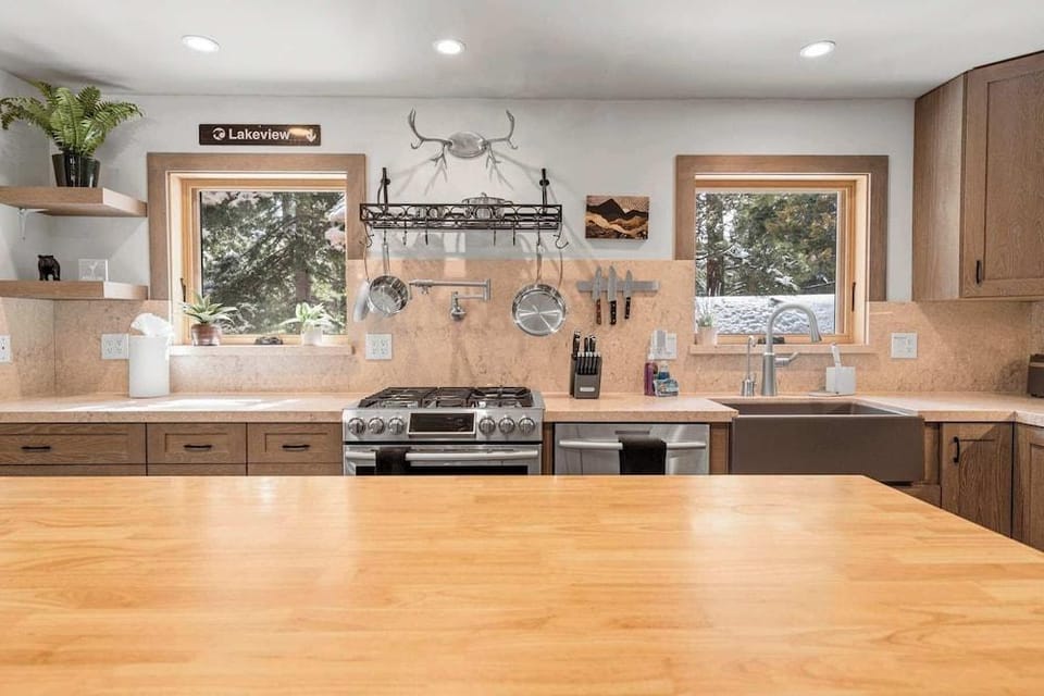 Tahoe City Retreat For 8! Hotel in Tahoe City
