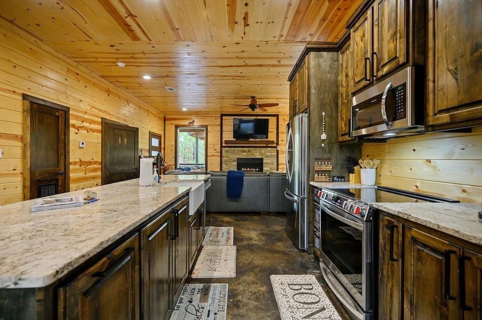 3king/4queen - Perfect Family/friends Cabin - Firepit Hotel in Broken Bow