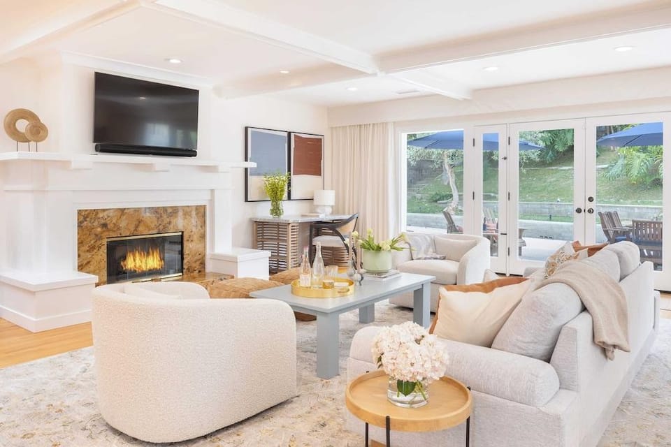 La Jolla Living by Avantstay A+ Location Private Backyard Lounge Hotel in La Jolla