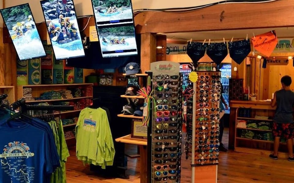 Outdoor Adventure Rafting Hotel in Tennessee