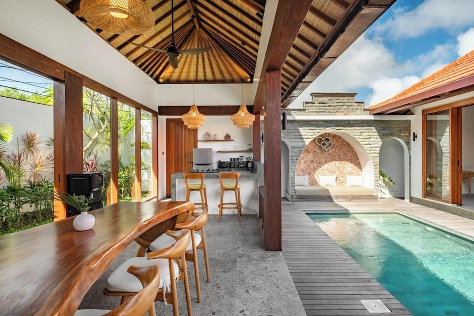 Casa Bojo & Casa Bella Uluwatu Hotel in Bali