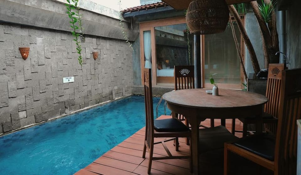 ME Villas Echo Beach Hotel in North Kuta