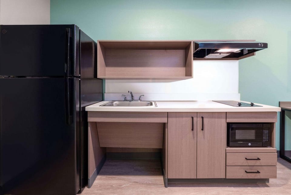 Echo Suites Extended Stay Reno Hotel in Reno