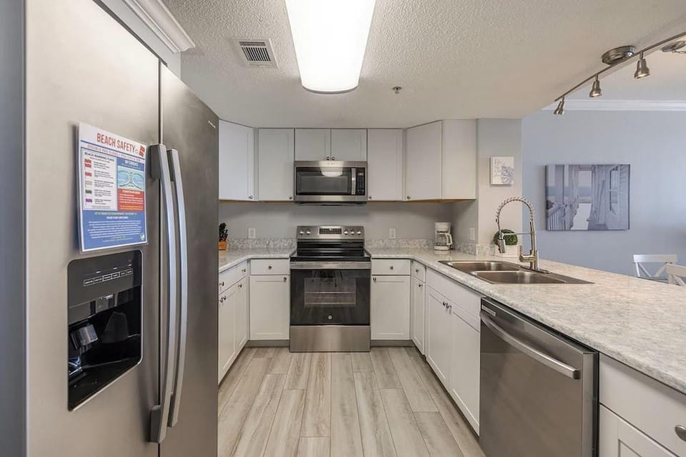 Majestic Beach Towers 1-503 Hotel in Long Beach