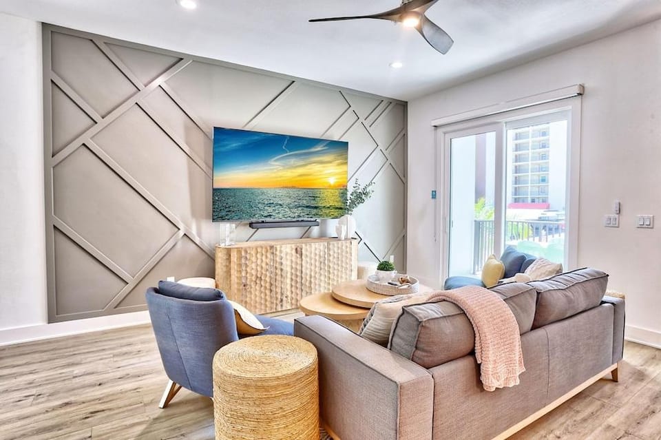 Azul Townhomes C1 - Sol Retreat Hotel in Redington Beach