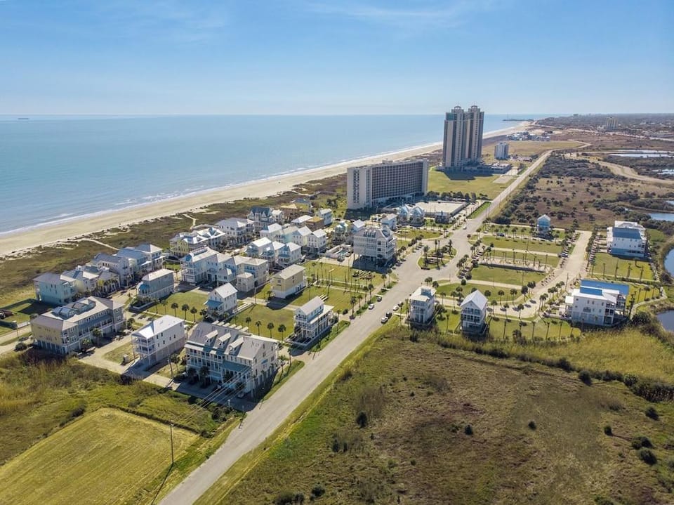 Seventh Heaven by Ryson Vacation Rentals Hotel in Texas City