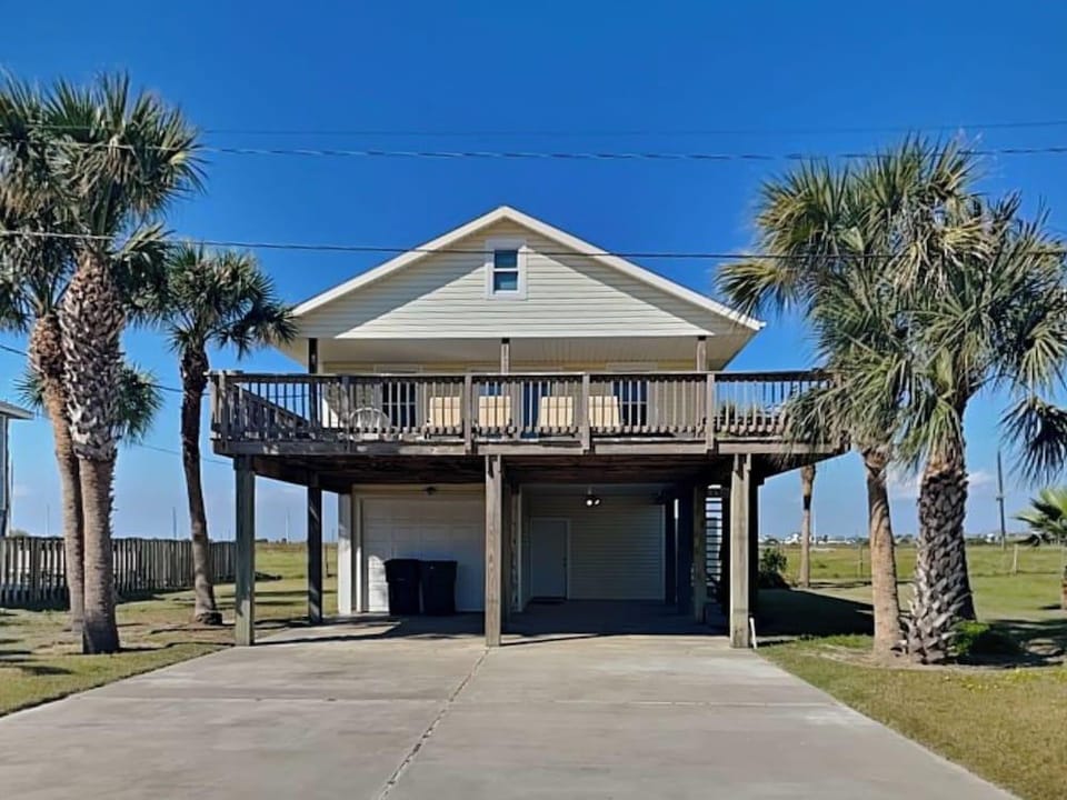 Beach Oasis by Ryson Vacation Rentals Hotel in Hitchcock