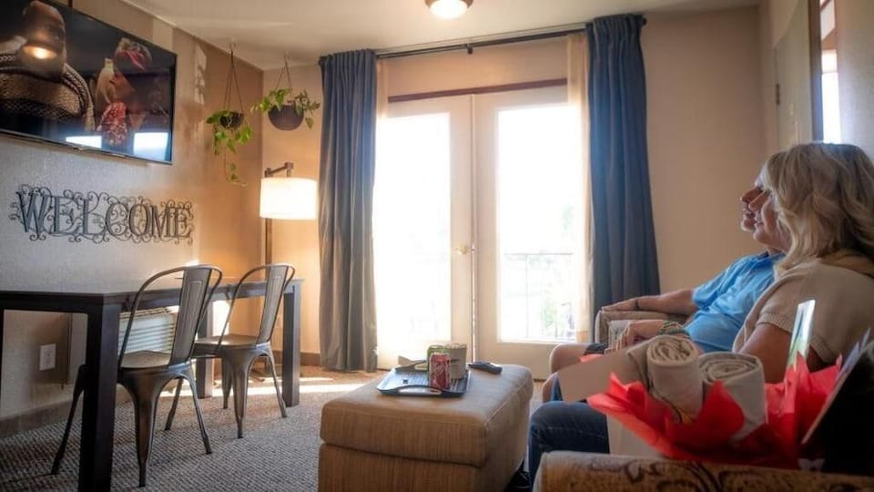 Mountain View Lodge and Resort Hotel in Manson