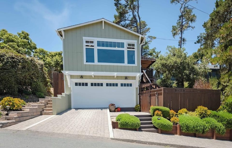 Moonglow Cottage Hotel in Cambria
