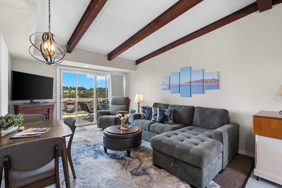 Little Dipper Cozy Condo for 6 w/ Resort-style Amenities Hotel in Kimberling City