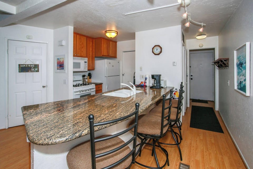 Bayview Condo Hotel in Boulder Bay