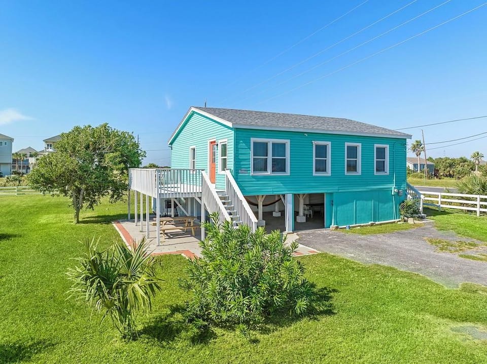 Colva Tides by Ryson Vacation Rentals Hotel in Hitchcock