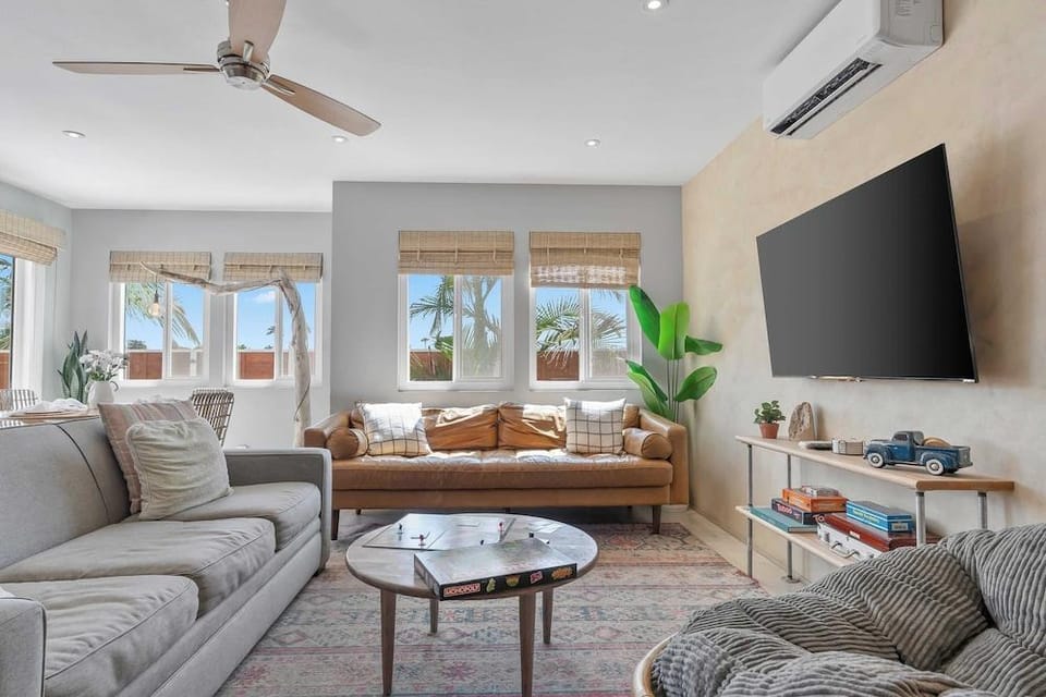 Modern San Clemente Duplex 2 Units w/ Ocean Views, Walk to Trestles Beach Hotel in San Clemente