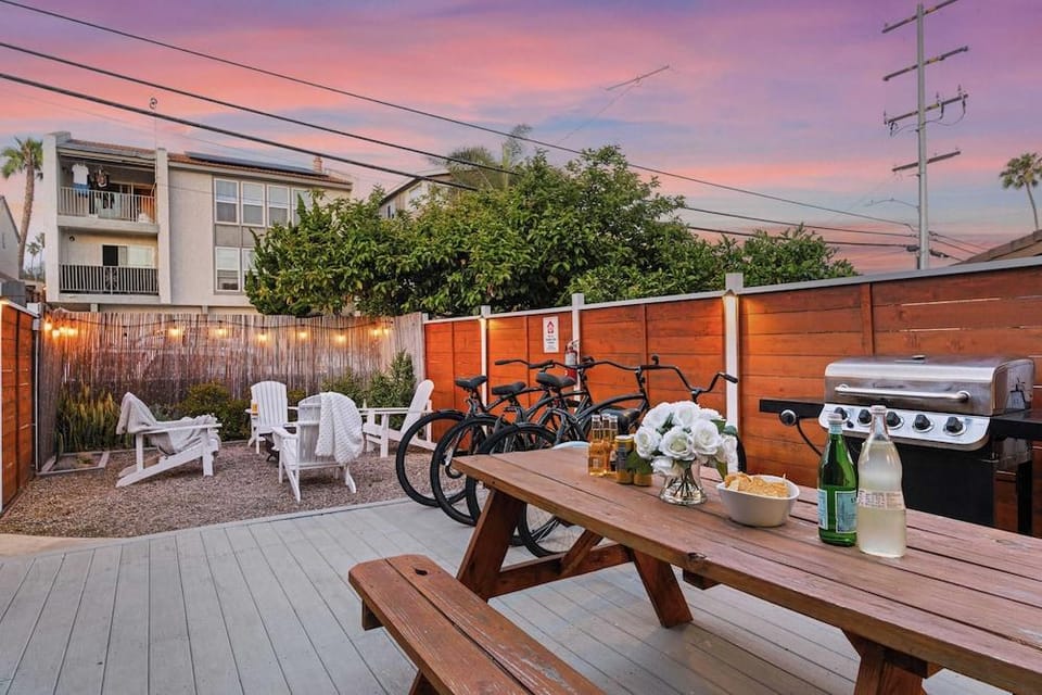 Modern San Clemente Duplex 2 Units w/ Ocean Views, Walk to Trestles Beach Hotel in San Clemente