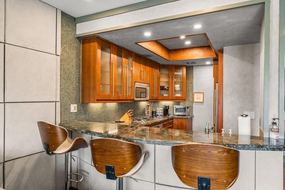 Stylish Westwood Condo Hotel in Westwood