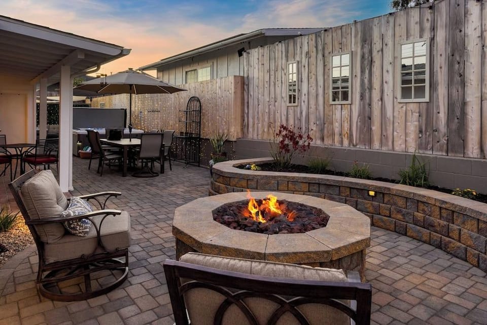 Coastal Gem Near Pismo Beach w/ Hot Tub, Firepit & Outdoor Dining Newport Oasis by Avantstay Hotel in Grover Beach