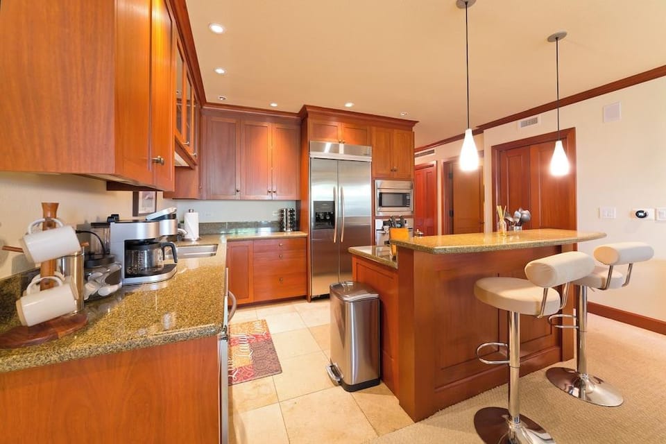 Kolea - Luxe 2BR Condo with Pool Access Hotel in Anaehoomalu Bay