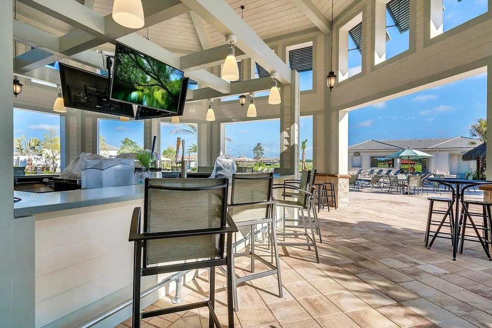 3131 Paradox Circle, Unit 404 #838 2 Bedroom Apts Hotel in Kissimmee