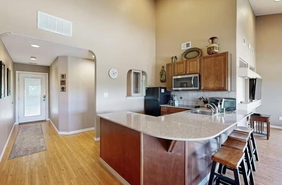 Vineyard Haus Hotel in Lago Vista