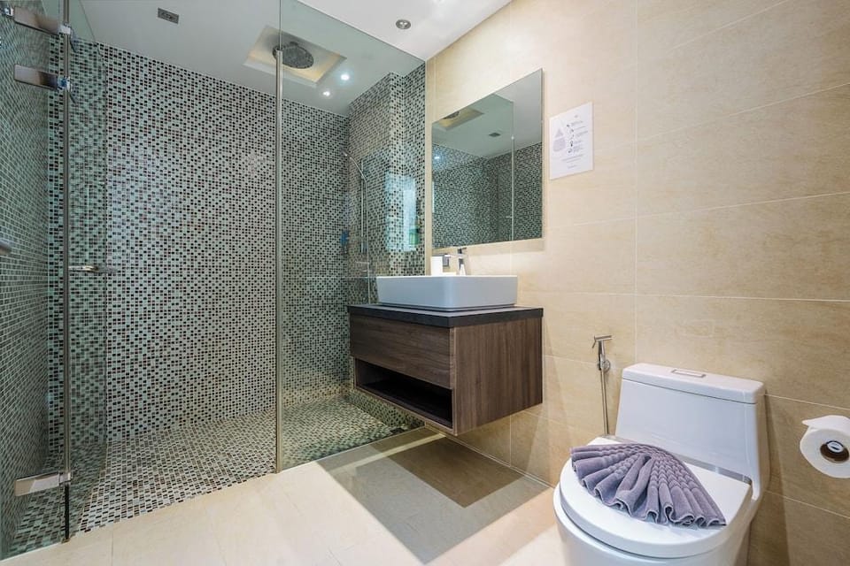 Minuets2PatongBeachTwinSandResortSpaC152 Hotel in Patong