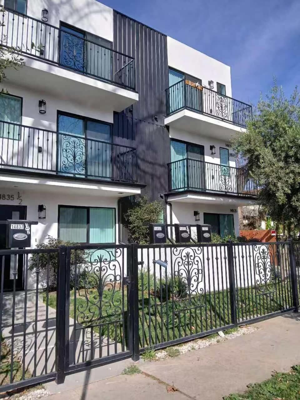 GilmoreOne Apartment hotel in Van Nuys