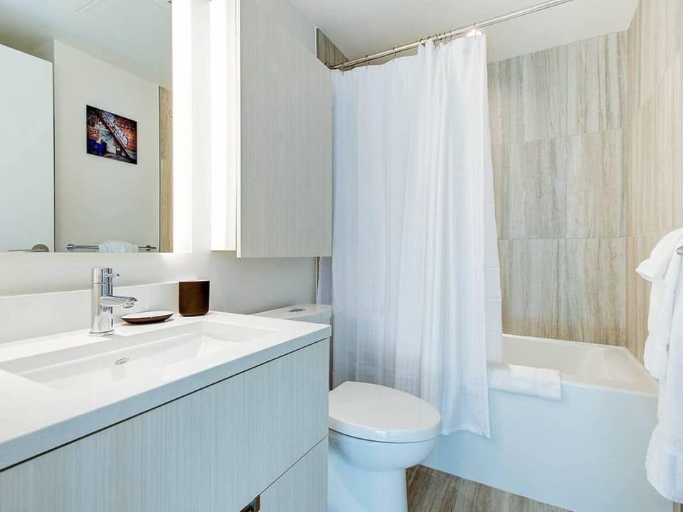 Hazel Apartment hotel in Burnaby