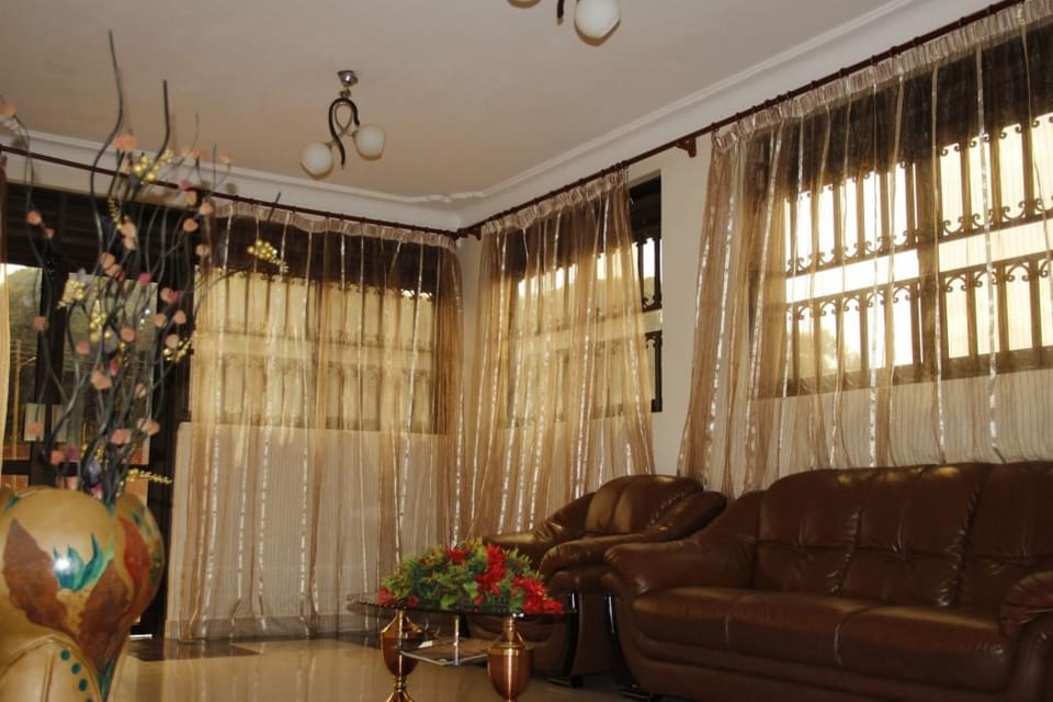 Forest Park Resort Buloba Hotel in Uganda