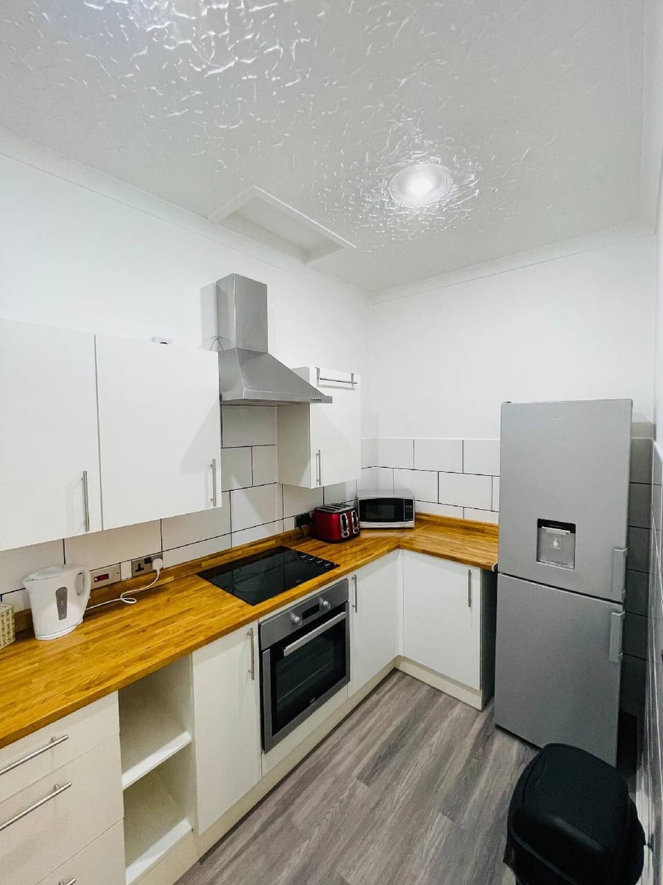1 Bedroom Pet Friendly Apt Wd Free Wifi, Parking, Netflix & Pool Table. Sleeps 3 Hotel in Scotland