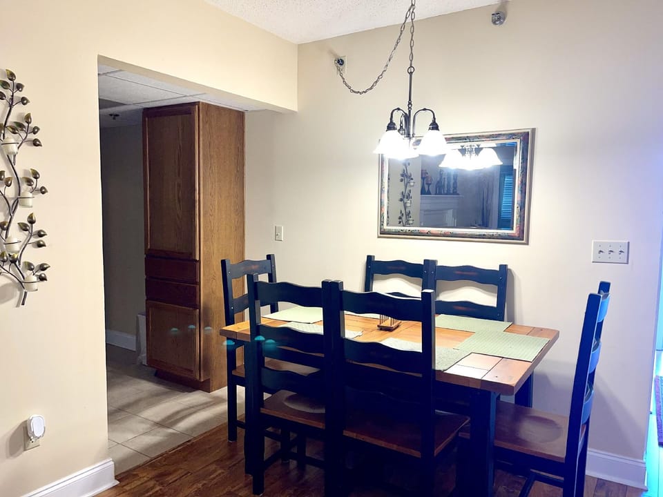 204 2-Bedroom 2 Home by RedAwning Hotel in Pigeon Forge