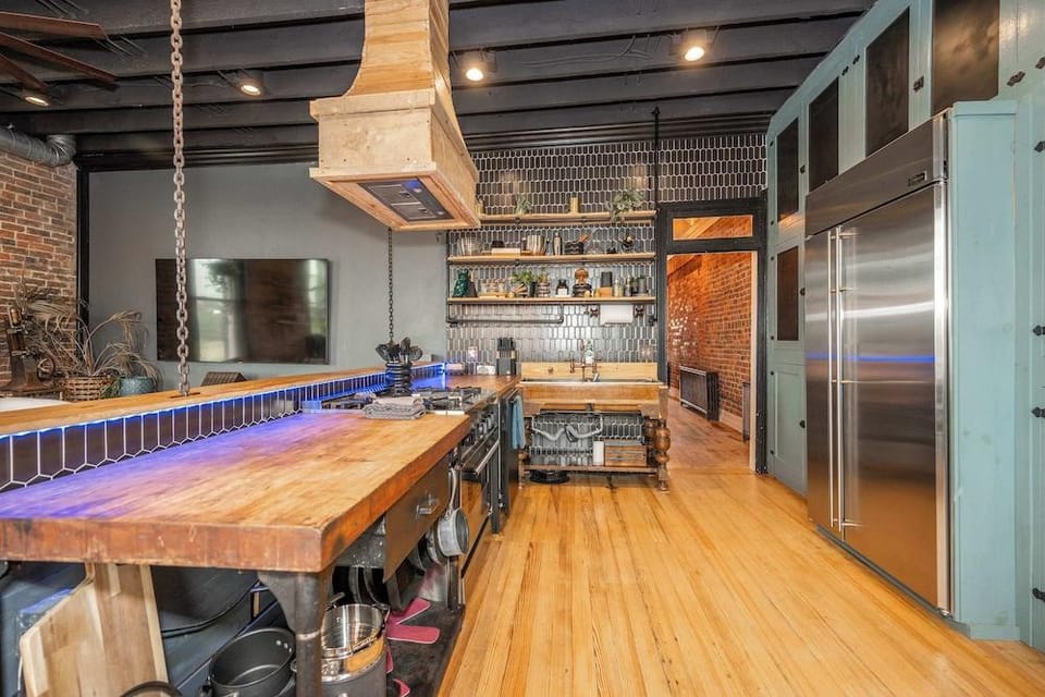 The Brick Dachshund Chic for 9 Hotel in Ohio