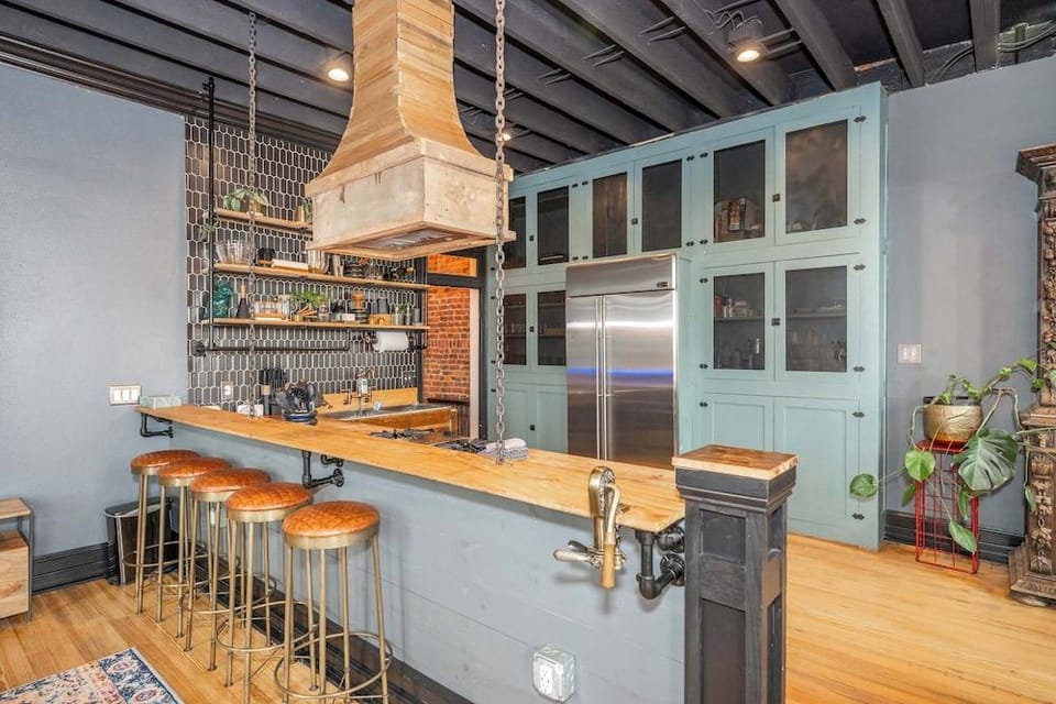 The Brick Dachshund Chic for 9 Hotel in Ohio