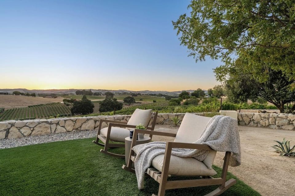 Wine Country Escape w/ Views + Wine Cellar & Gym Caterina Dusi Vineyard by Avantstay Hotel in Templeton